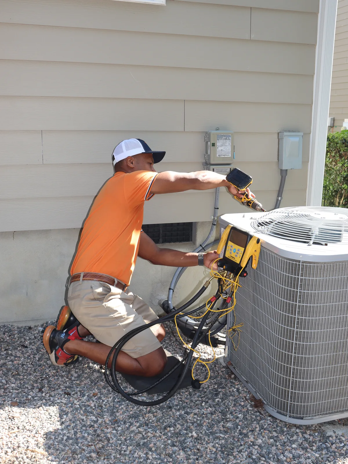 Opening the control box for an inspection